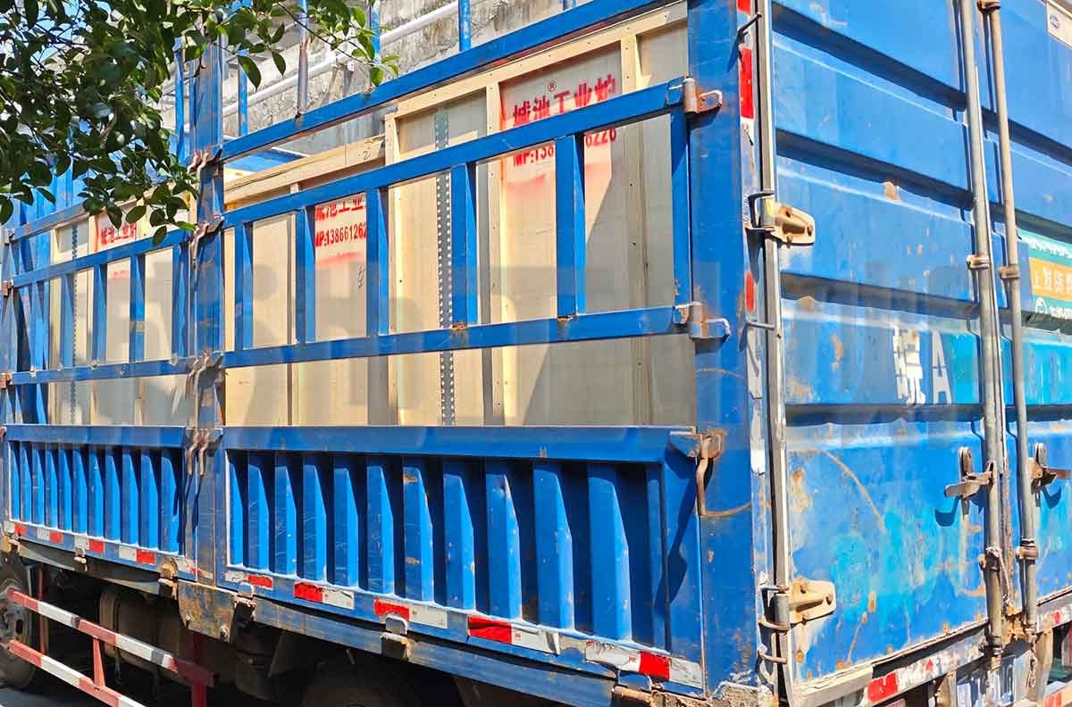 OAB油淬火池,淬火油池+淬火水池发货现场 OAB油淬火池,淬火油池+淬火水池发货现场
